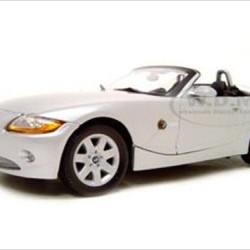 1 by 18 BMW Z4 Convertible Diecast Model Car&#44; Silver