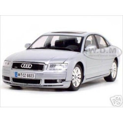 1 by 18 2004 Audi A8 Diecast Model Car&#44; Silver